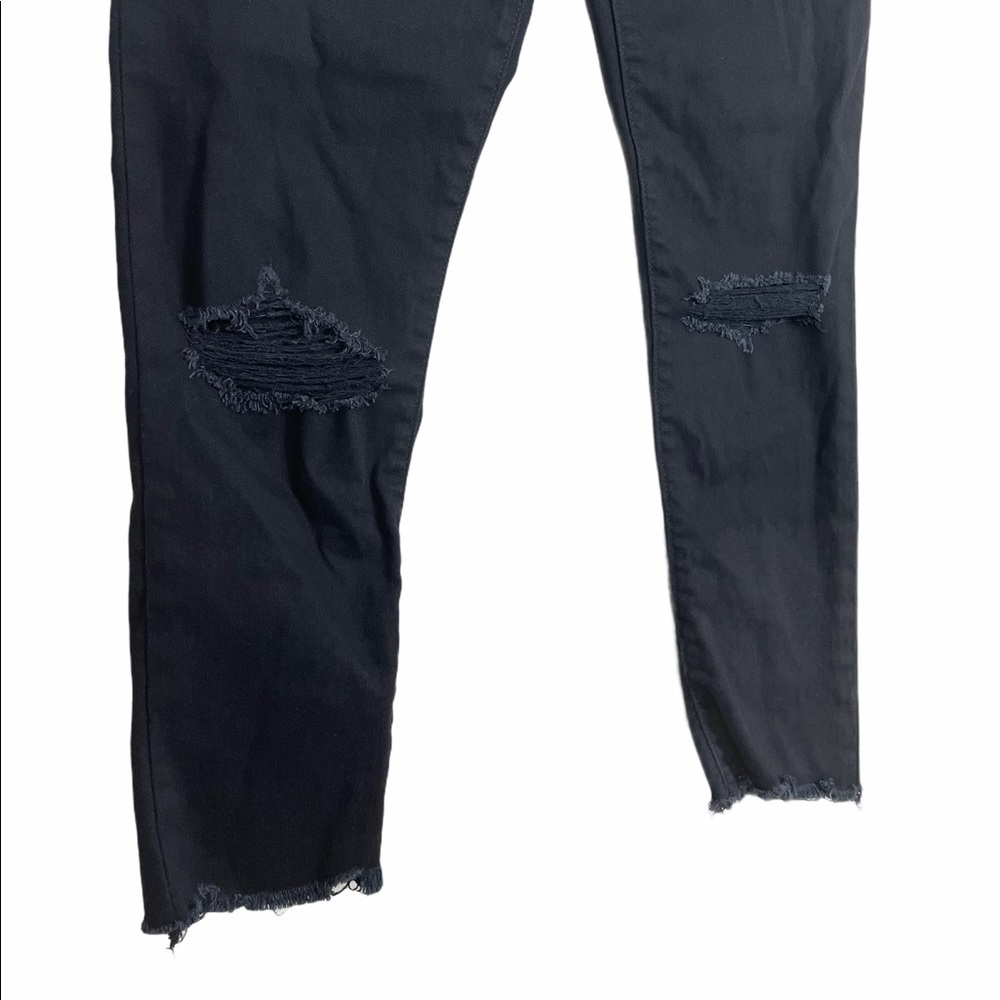 LIKE NEW LEVI’S Wedgie Distressed Skinny High-Waisted Jean 30 - reposh!